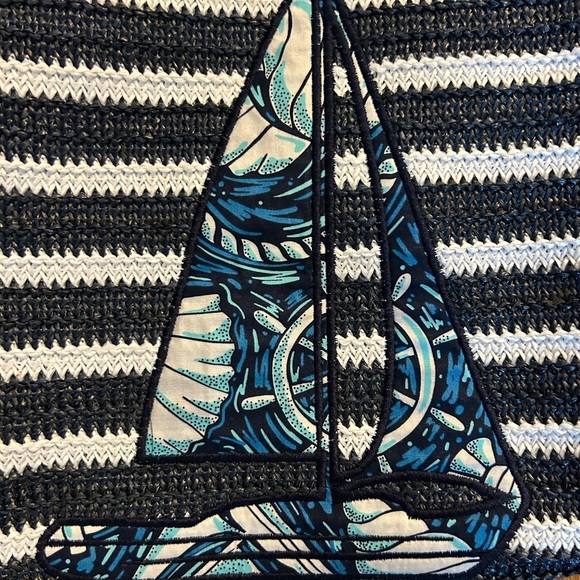 Vera Bradley Shore Enough Blue & White Striped Straw Tote EUC! - Picture 2 of 11